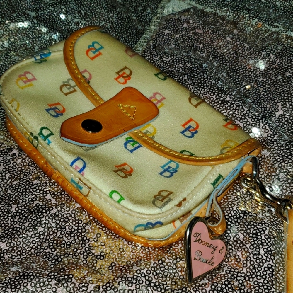 SMALL WRISTLET by DOONEY AND BOURKE